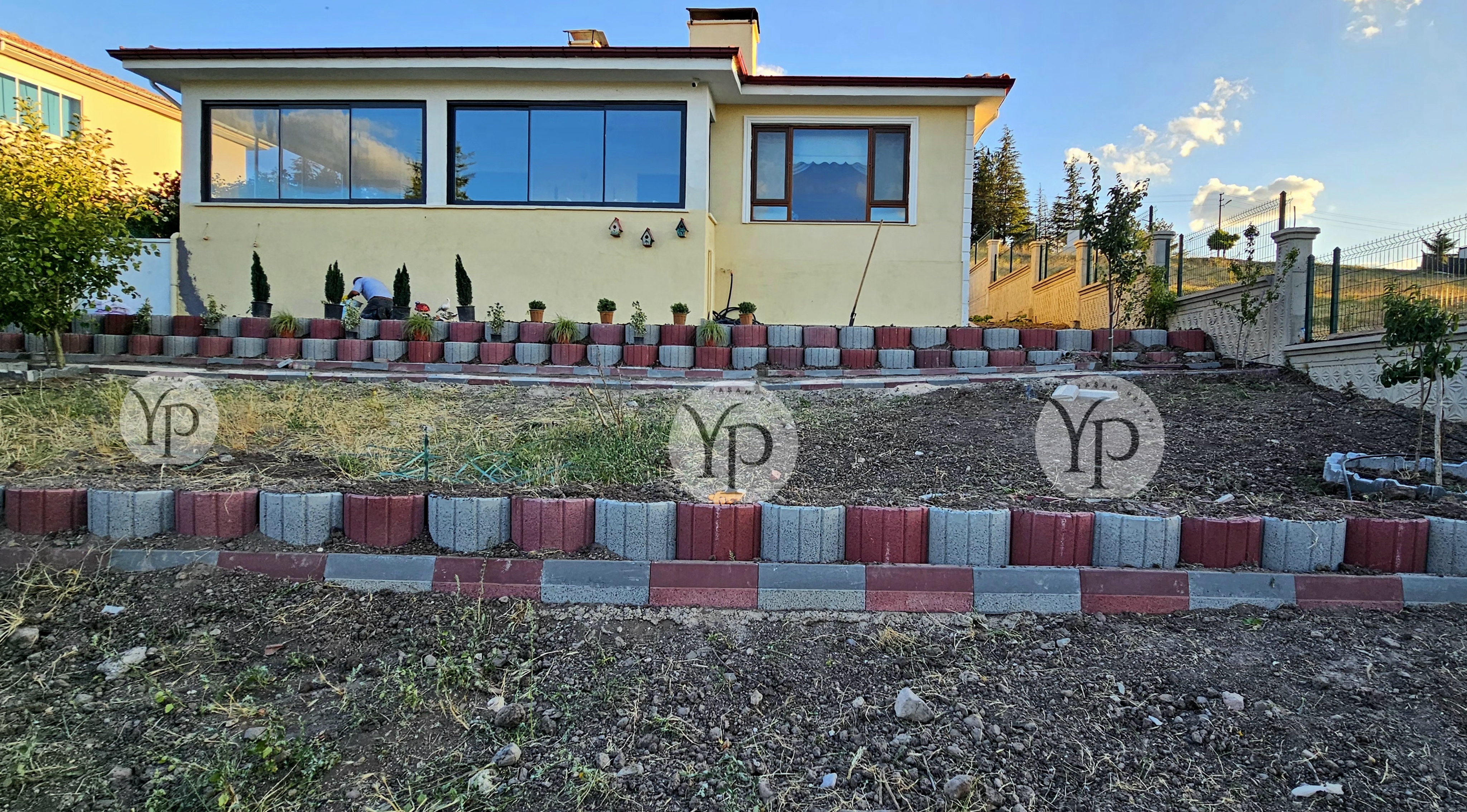 Şev Taşı ve Çiçeklik Taşı